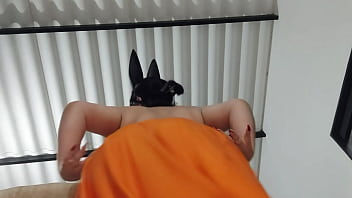 Mi hermanastro llega cachondo y desnudo y termina follandome duro y rico