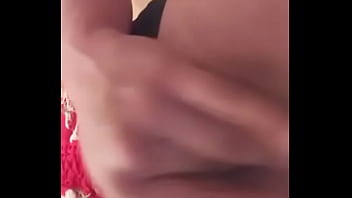 Siririca da novinha carol ortiz