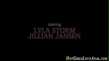 Lesbo newbie eaten out