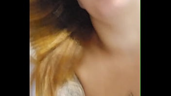 To com a buceta arregaçada e o cuzinho piscando doida pra da