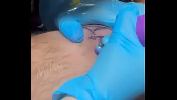 Me hicieron un oral después de hacer un tatuaje Me hicieron un oral después de hacer un tatuaje