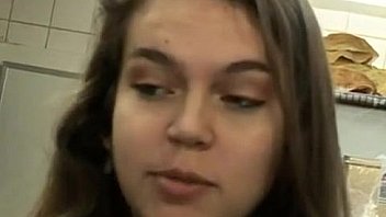 Lola bruna livreuse de pizza Lola bruna livreuse de pizza