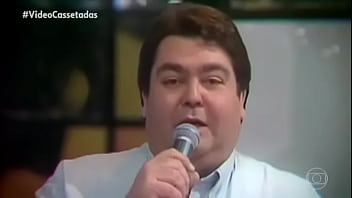 Gordao saliente pegando fogo