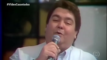 Gordao saliente pegando fogo