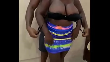 Stranger electrician came to fix my light & i teased him