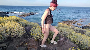 Scopata clandestina in un angolo di paradiso me la lecca e trombiamo