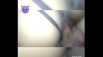 Safadinha trepando ao som do funk