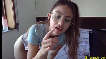 Shanaxnow ass fingering ass playing with my snots nostrils