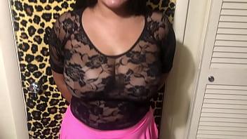 Super sexy big boob babe