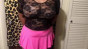 Super sexy big boob babe