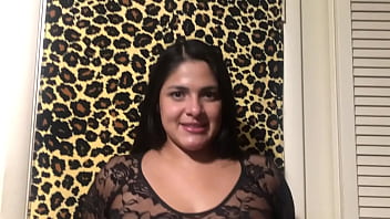 Super sexy big boob babe