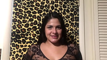 Super sexy big boob babe