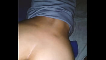 Mi hermanastra caliente me provoca para follarla