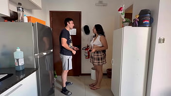 Me old personal objects in my friend's house and paso me following my husband Me old personal objects in my friend's house and paso me following my husband