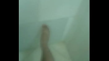 Safada Tomando Banho thumbnail