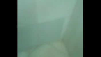 Safada Tomando Banho thumbnail