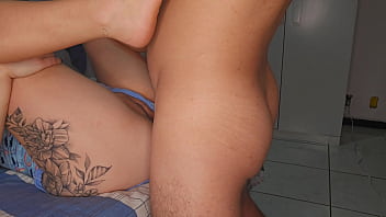 Aí meu cuzinho você colocou no buraco errado tira pau escorrega e entra com tudo na bunda