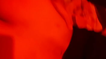 Mira como pegan mis huevos con sus nalgas