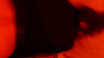 Mira como pegan mis huevos con sus nalgas