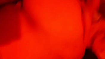 Mira como pegan mis huevos con sus nalgas