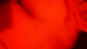 Mira como pegan mis huevos con sus nalgas