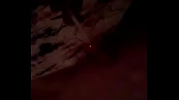 Botando pirulito na buceta