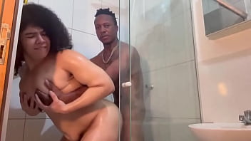 Chudaisendo fodidinha no me conta sua transa mais doida