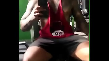 Entrenandodime que te gustaria verme hacer en el gimnasio