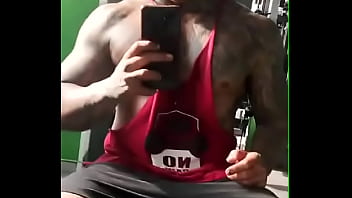 Entrenandodime que te gustaria verme hacer en el gimnasio