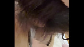 【素人個人撮影】首輪と鎖をつけて両手を縛る。ペットになってご主人様に奉仕する人妻