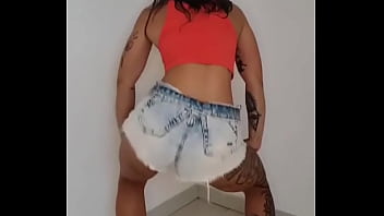 Só as gatas brasileiras rebolando