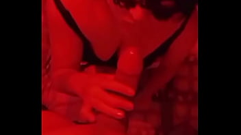 Mix de puta dando las nalgas y gimiendo como puta