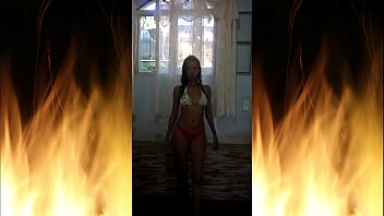 At the beach or in the pool what jade really likes is to provoke