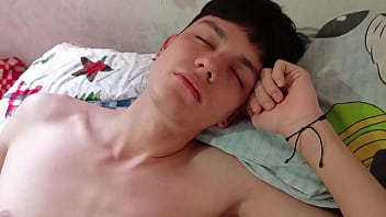 Real casero video exclusivo madrastra madura se folla a su hijastro caliente