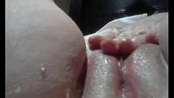 åˆºæ¿€å¾œé«˜æ½®å™´å†ºä¸æ–·å•¦