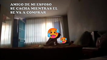 Amigo se mete a cama mientras mi esposo se va hacer capacitación alquilamos dos camas para todos Amigo se mete a cama mientras mi esposo se va hacer capacitación alquilamos dos camas para todos