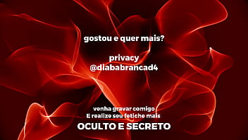 Diaba branca é comida de ladinho pelo vizinho que veio ajudar com a mudança