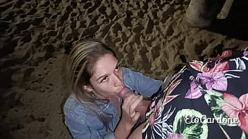 Meu comedor me fode na rua e eu volto pra casa toda gozadinha