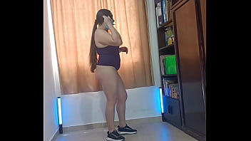 En halloween esposa puta latina se graba desnuda haciendo sus ejercicios