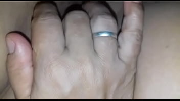 Casada gostosa esfregando