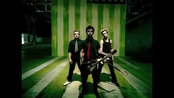 Green day american idot oficcial video theme of the american idot album