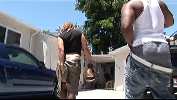 Kelly leigh was found on the national interracial cougar hunt