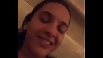 Officialumajolie~instalive