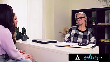 Hot lesbian couple fuck their therapist