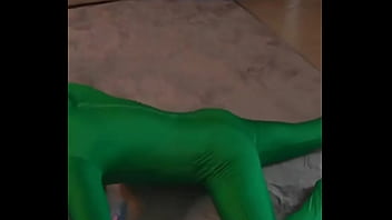 Mi como hago gemir a esta milf