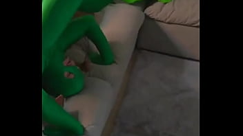 Mi como hago gemir a esta milf