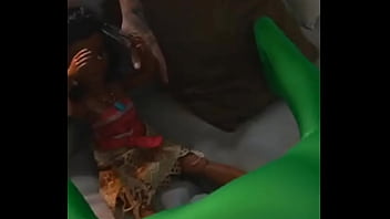 Mi como hago gemir a esta milf