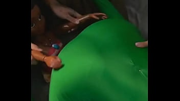 Mi como hago gemir a esta milf