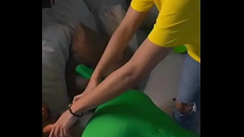 Mi como hago gemir a esta milf