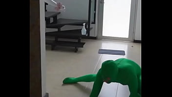 Mi como hago gemir a esta milf